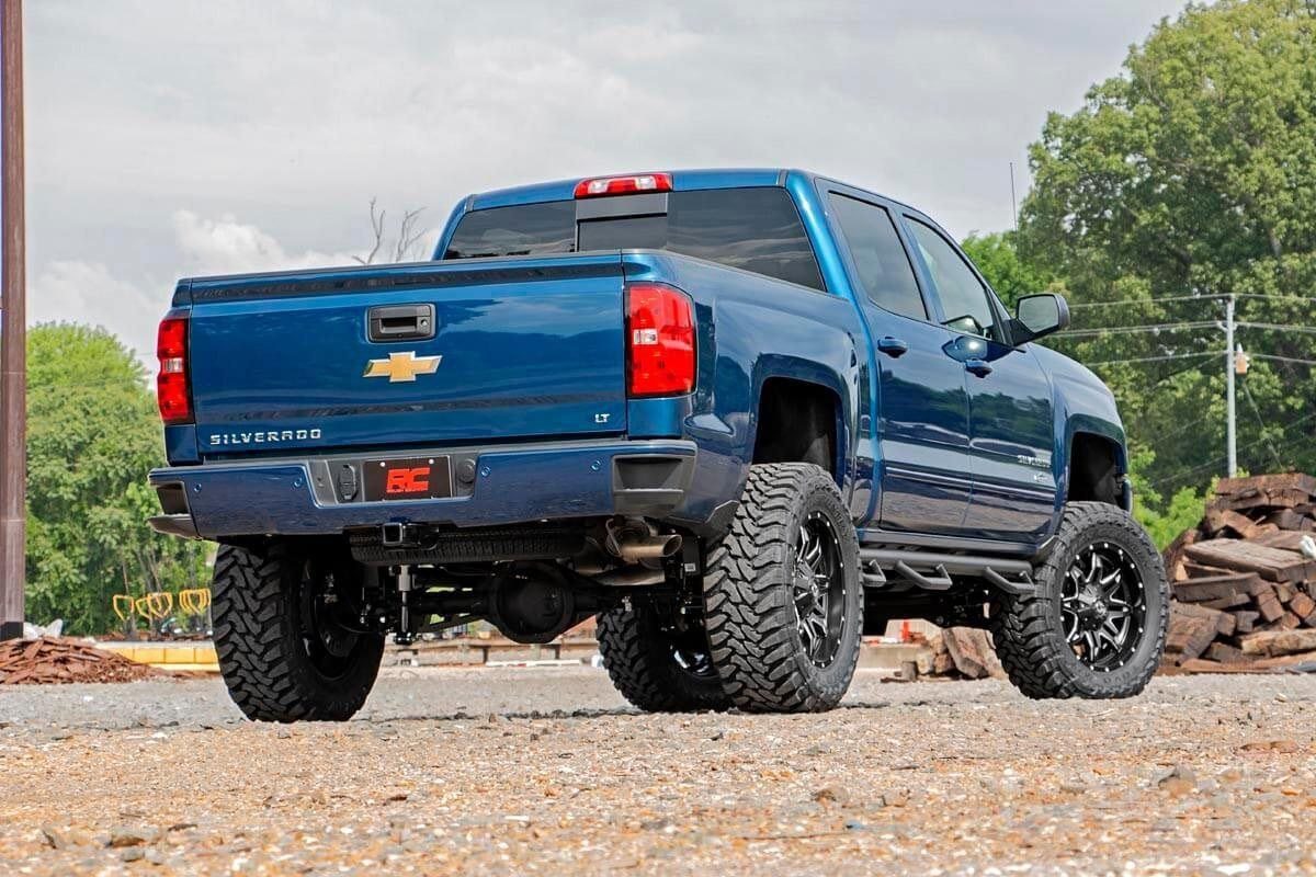 GMC Sierra 1500 Suspension Lift Kit - Front + Rear - Rough Country - 7 Inch Lift Kit | Cast Steel | Vertex - '14-'18